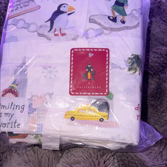 Pottery Barn Holiday buddy the Elf king size sheet Set - Picture 4 of 10
